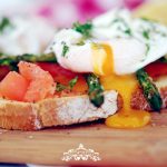 Bruschetta with smoked salmon, asparagus and poached eggs